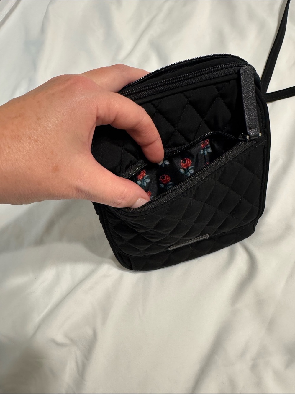 Vera Bradley Black Quilted Crossbody Messenger - Picture 6 of 11